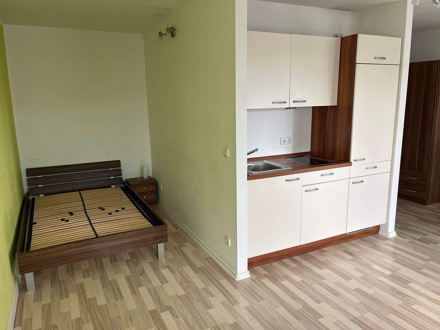 Einfach einziehen! Möbliertes 1 Zimmer-Appartement mit Balkon im 3. OG - Außen- oder TG-Stellplatz optional – Fürth – Vorschaubild 6