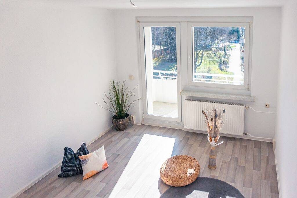 3-Zimmer-Wohnung mit Tageslichtbad – Chemnitz – Vorschaubild 2