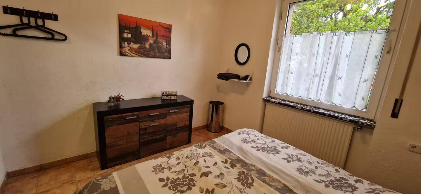 Kürzlich renovierte, möblierte Wohnung – Koblenz – Vorschaubild 3