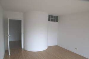 ! Fast einmalig ! 2 Zi. Maisonettwohn. + Balkon + Terrasse + Gartennutzung + EBK + TG-Stellpl. in gepflegter Wohnlage im attraktiven Leipziger Norden – 4158 Leipzig – Vorschaubild 8