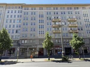 Gut vermietete 3-Zimmer-Wohnung im Henselmannbau, unweit dem Strausberger Platz ***Lift***Wannenbad*** – 10243 Berlin – Vorschaubild 8