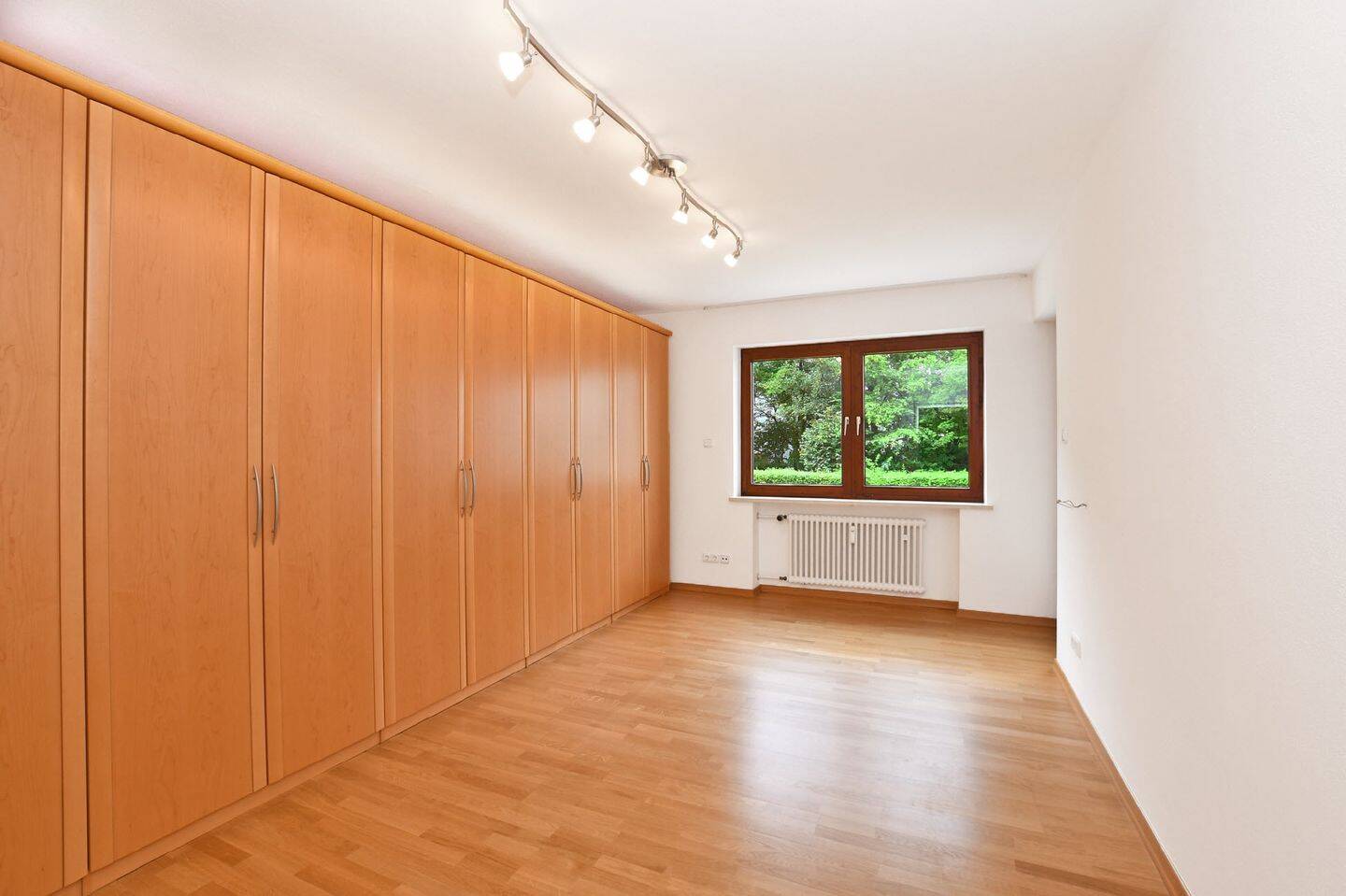 AIGNER - Großzügige 3-Zimmer-Wohnung im Hochparterre in Solln! – München – Vorschaubild 3