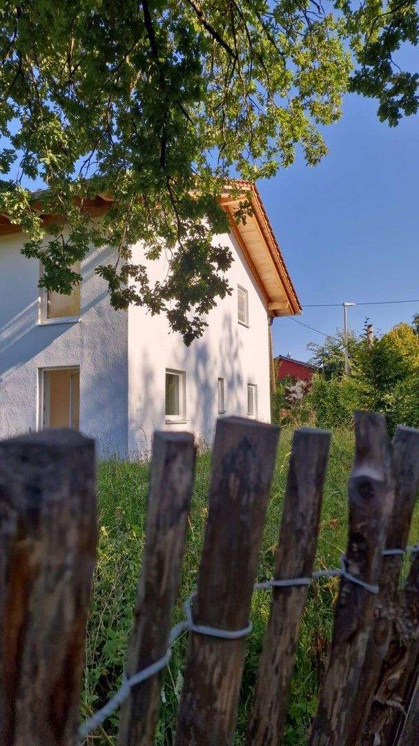 Neuwert. großzüg. Einfamilienhaus mit sep. Büro/Praxis/ELW, ruhige Lage bei Landsberg/L - prov.frei! – Unterdießen – Bild 1 von 9