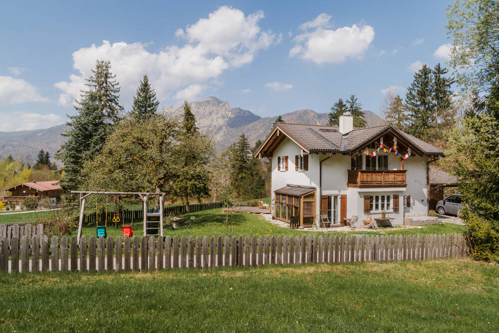 Ein Ort zum Verlieben! Bayerisch Gmain - Einfamilienhaus direkt in der Natur – Bayerisch Gmain – Vorschaubild 2