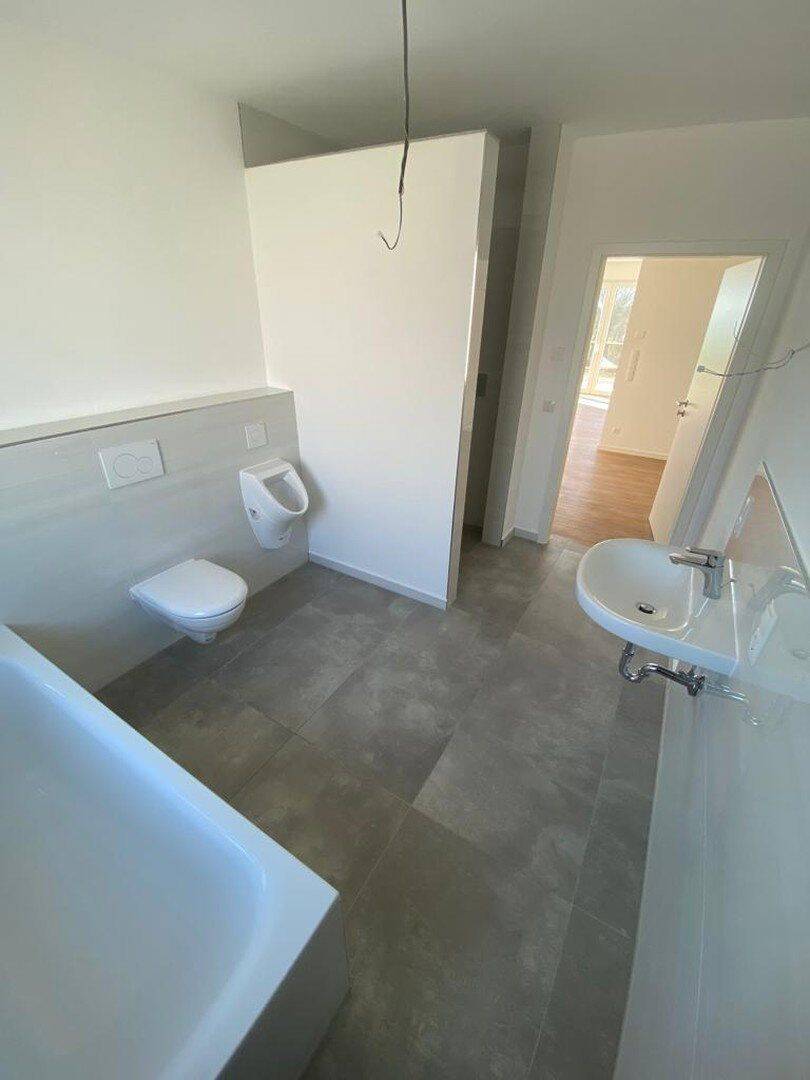 Moderne 3-Zimmer- Wohnung mit Tiefgaragenstellplatz & Balkon - Neubau aus 2022 – Osnabrück – Vorschaubild 9