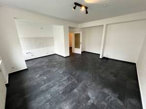 Eigennutzung oder Investment! Modernisiertes Apartment mit kleinem Balkon in zentraler Wohnlage! – 45130 Essen – Vorschaubild 3