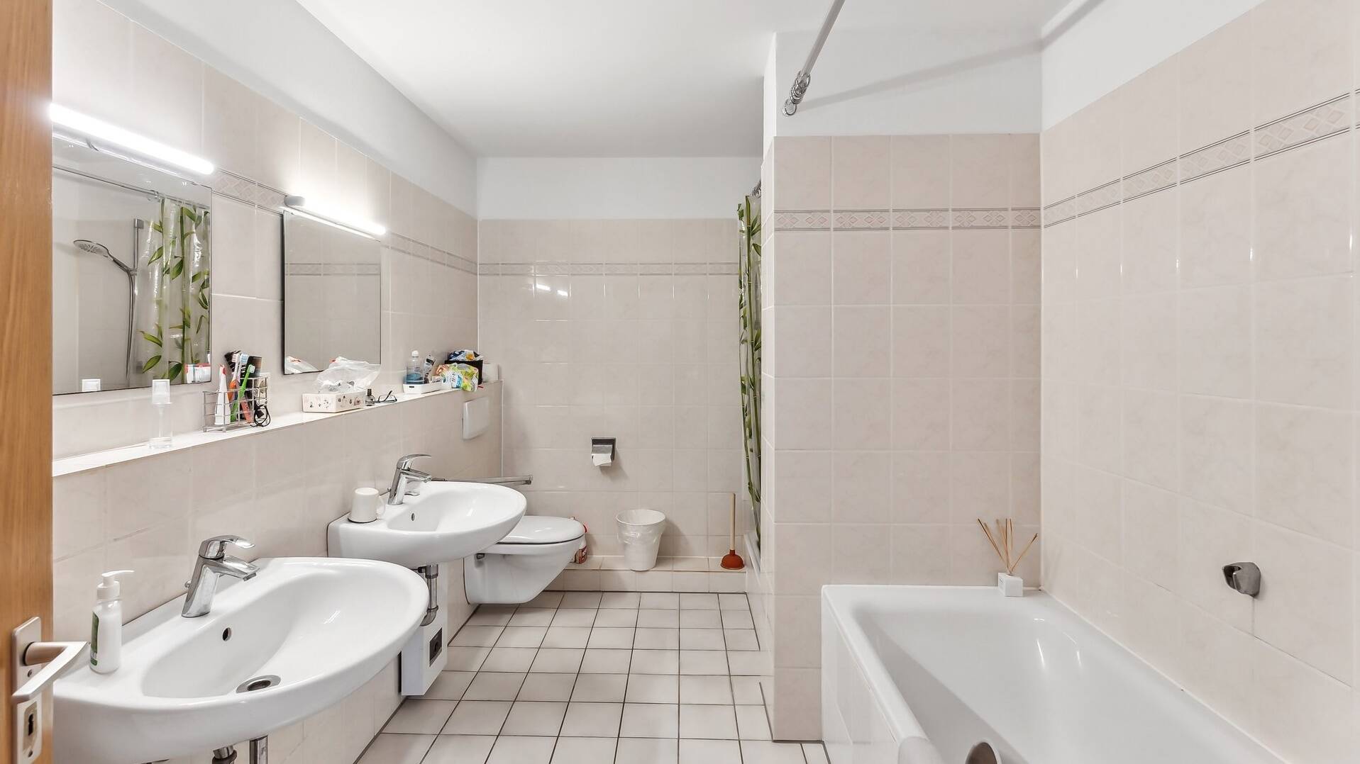 Großzügige 3 Zimmer Wohnung mit eigenem Garten – Düsseldorf – Vorschaubild 9