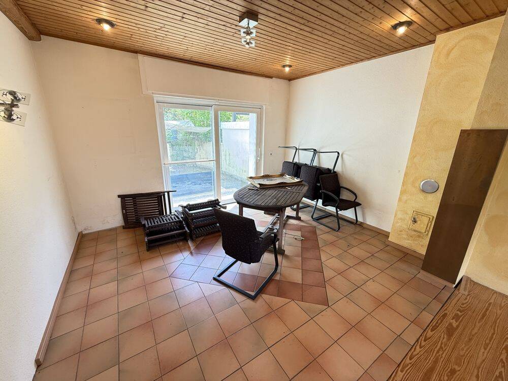 PROVISIONSFREI: MODERNISIERTES GENERATIONENHAUS mit GEWERBERAUM / LUXUSGARAGE, TERRASSE & NUTZGARTEN – Solingen – Vorschaubild 7