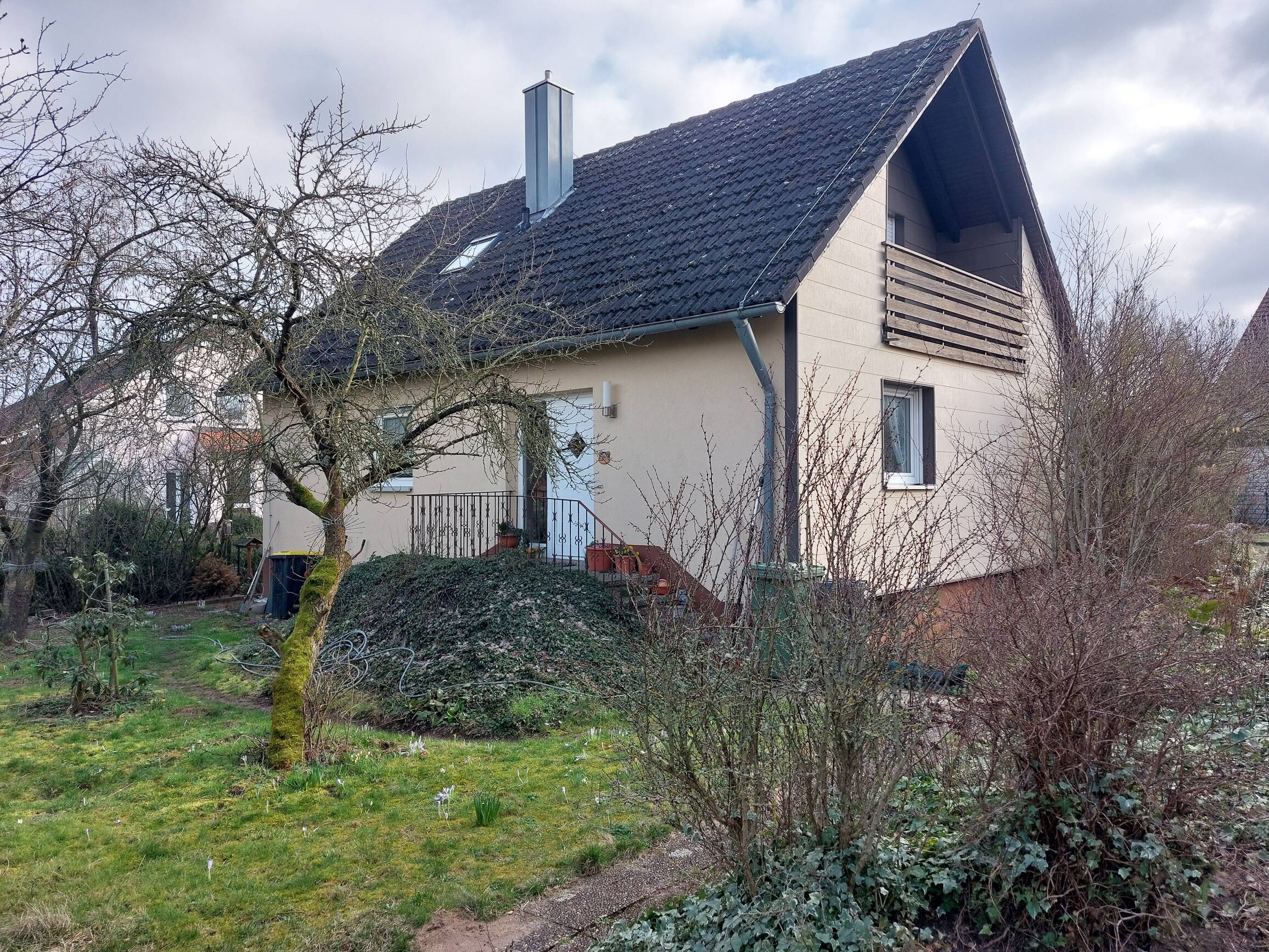 Gemütliches Einfamilienhaus in Roßtal (vermietet) – Roßtal – Vorschaubild 2