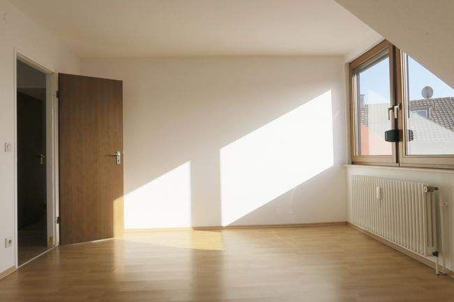 3,5 Zi-DG-Wohnung inkl. neuer EBK mitten in der City – Pforzheim – Vorschaubild 3