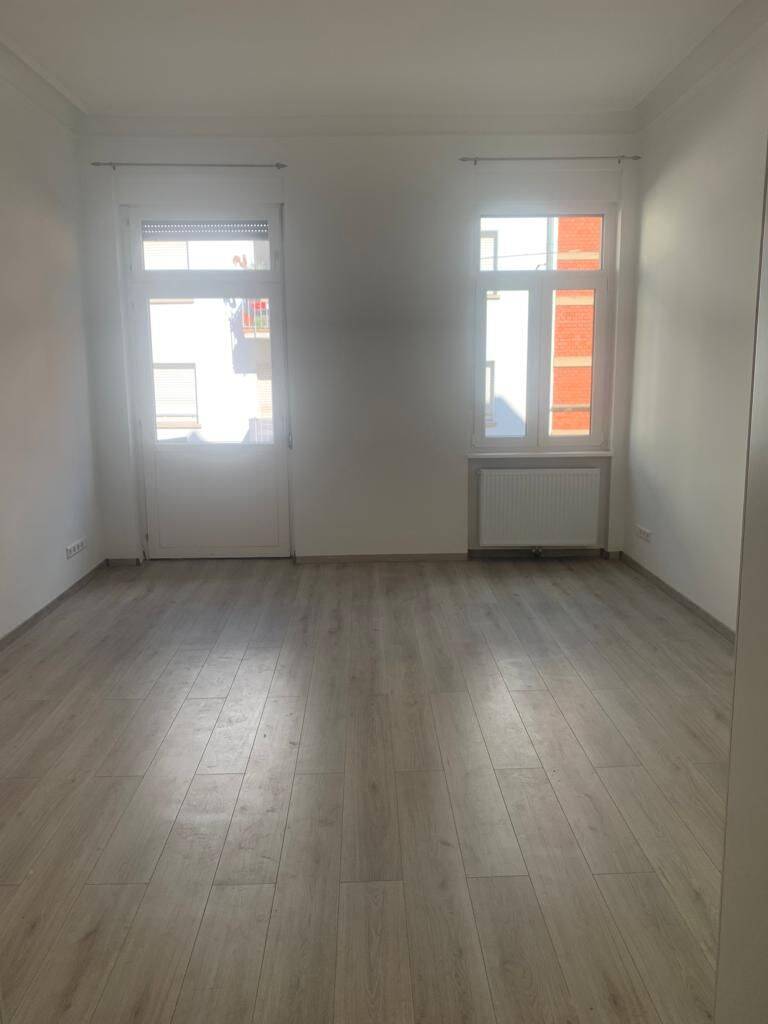 Helle 4-Zimmer-Wohnung in der Karlsruher Weststadt-Ideal für Familien oder als Bürofläche