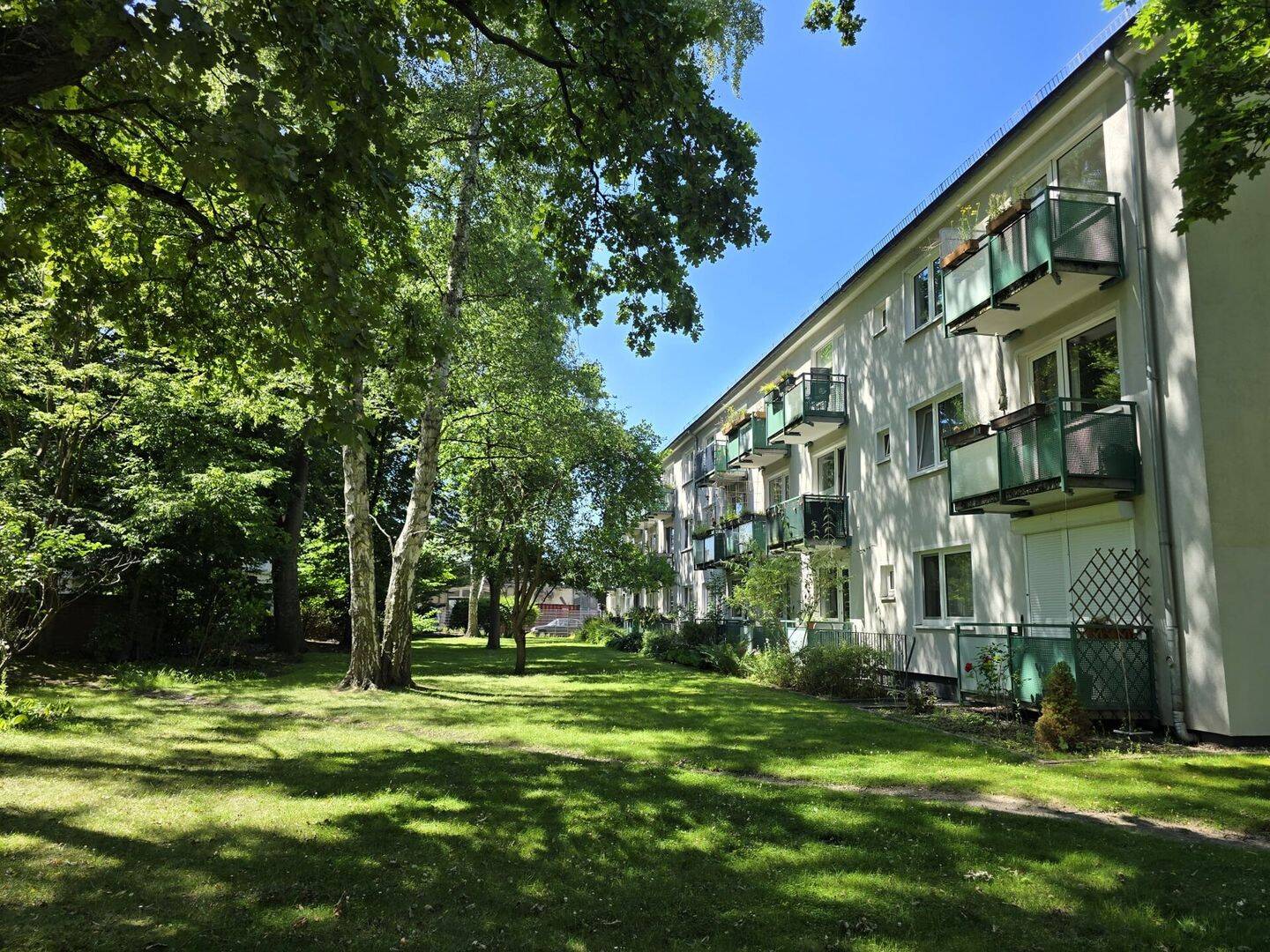 Gepflegte Eigentumswohnung mit Balkon in ruhiger zentraler Wohnlage nahe der Hamburger Meile – Hamburg – Vorschaubild 2