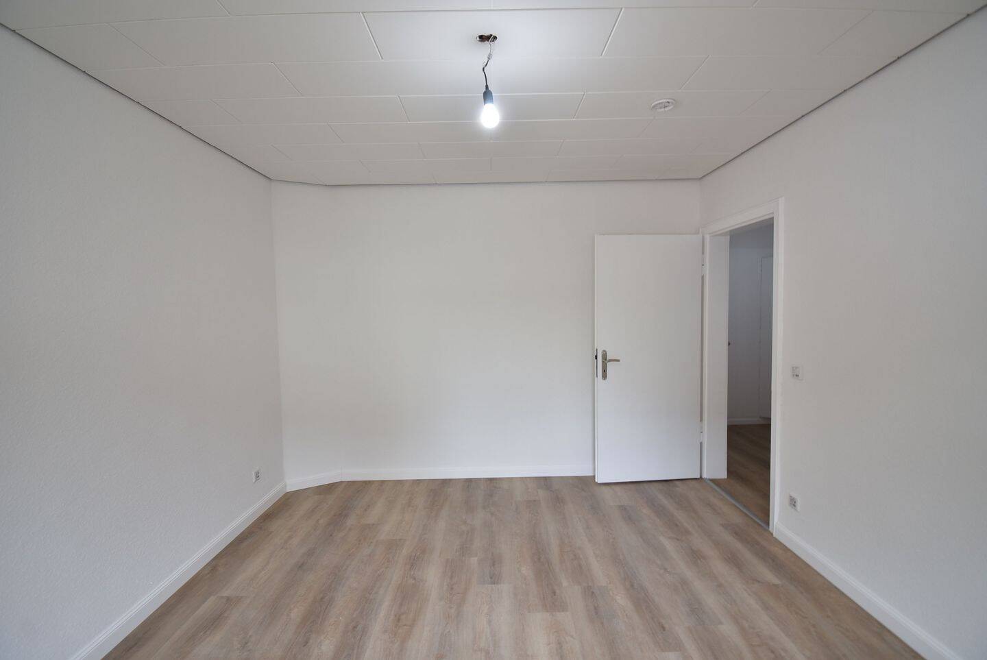 Mit Garten! Renovierte 2,5-Zimmer-Whg in ruhiger Lager – Duisburg – Vorschaubild 5