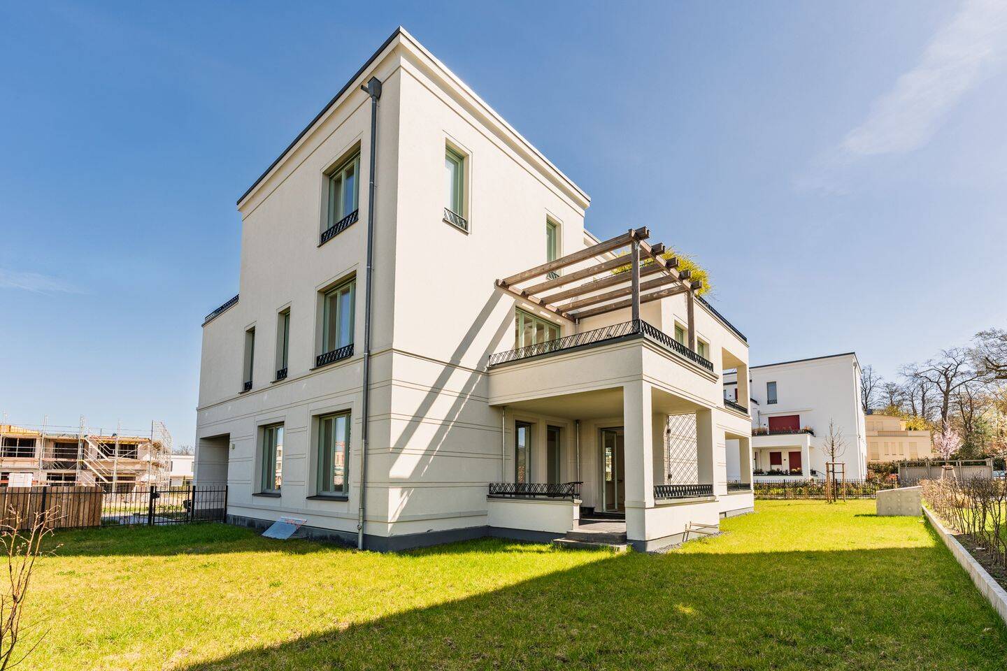 Hochwertige Neubauwohnung mit Garten und A+ Energieeffizienz im Belvedere Jungfernsee – Potsdam – Vorschaubild 9