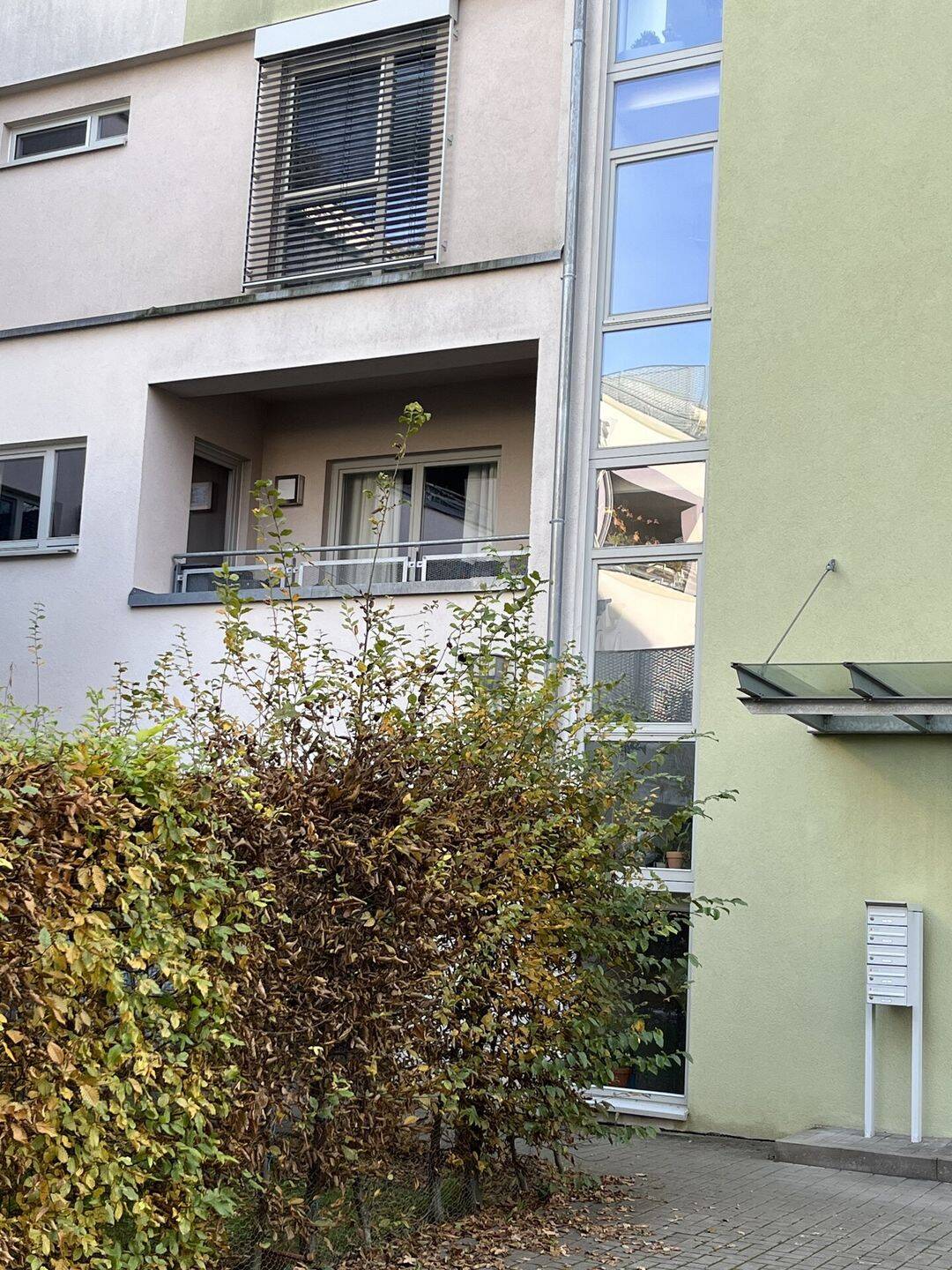 3-Zimmer-Etagenwohnung in Fürth-Unterfarrnbach - ein modernes, sonniges, luftiges und ruhiges Wohnvergnügen wartet auf Sie