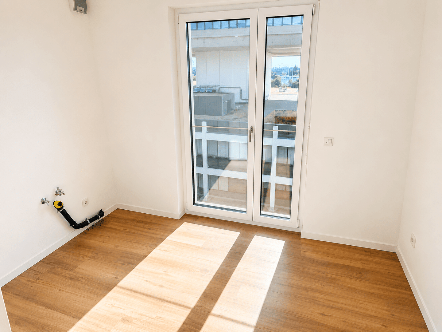 Domblick inklusive! | 2-Zimmer-Wohnung (Typ 4) mit Balkon und eigenem Keller – Köln – Vorschaubild 2