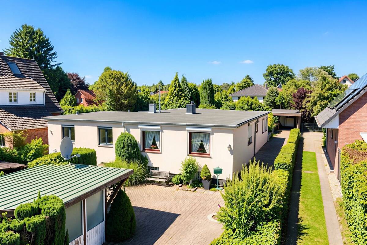 Bungalow-Doppelhaushälfte auf großem Grundstück in ruhiger Wohnlage – 22395 Hamburg – Bild 1 von 9