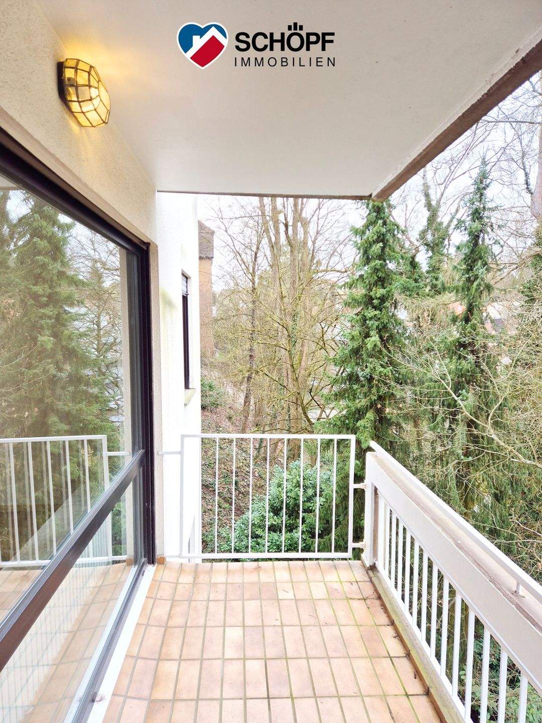 Renovierte 2 Zimmer Wohnung mit Garage! – Saarbrücken – Vorschaubild 5