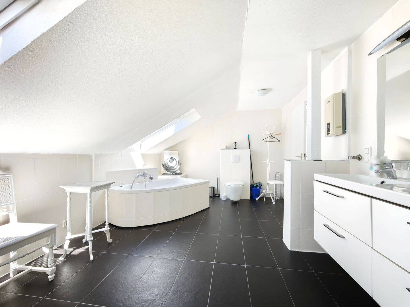 Seltene Gelegenheit! Großes Einfamilienhaus mit Einliegerwohnung und herrlichem Fernblick in bester Lage – Koblenz – Vorschaubild 9