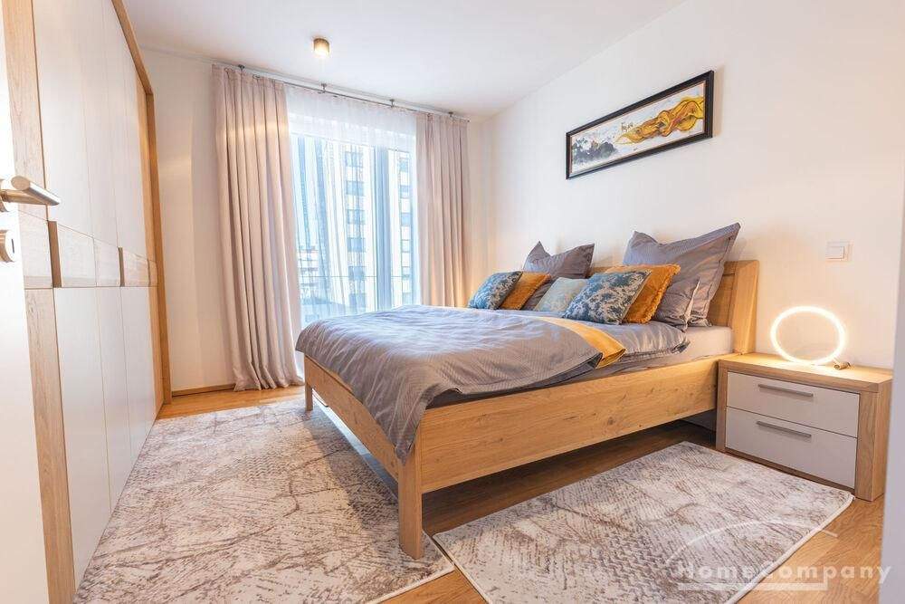 ***Exklusives Wohnen im Erstbezug! Voll möblierte 3-Zimmer-Wohnung mit Balkon – München – Vorschaubild 5