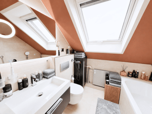Modernisierte Dachgeschosswohnung in ruhiger Grünlage von Alterlangen - bezugsfrei, hochwertig ausgestattet – 91056 Erlangen – Vorschaubild 4