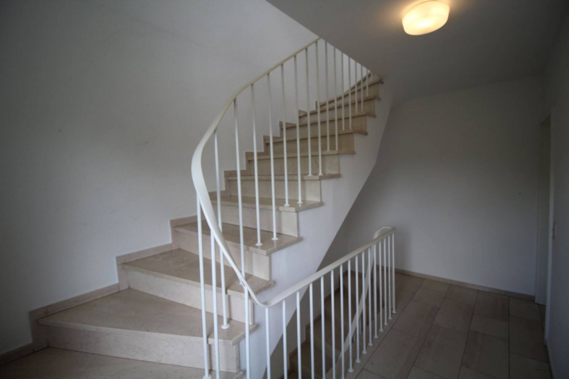 Mehrfamilienhaus in 51105 Köln mit 787,3 m² kaufen