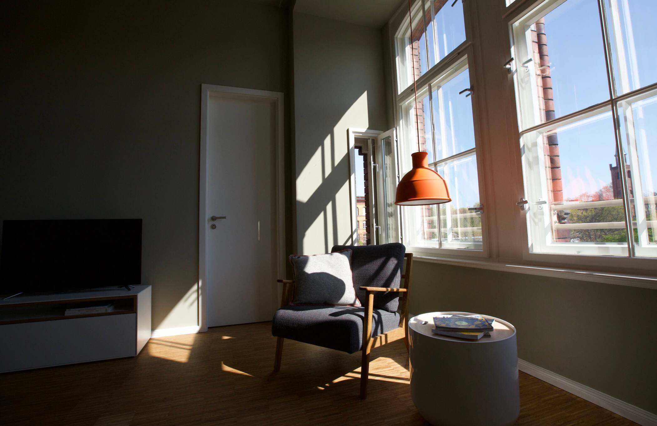 Sonnige Wohnung nahe Regierungsviertel mit Blick auf den Kleinen Tiergarten. Mit PKW Stellplatz – Berlin – Vorschaubild 6