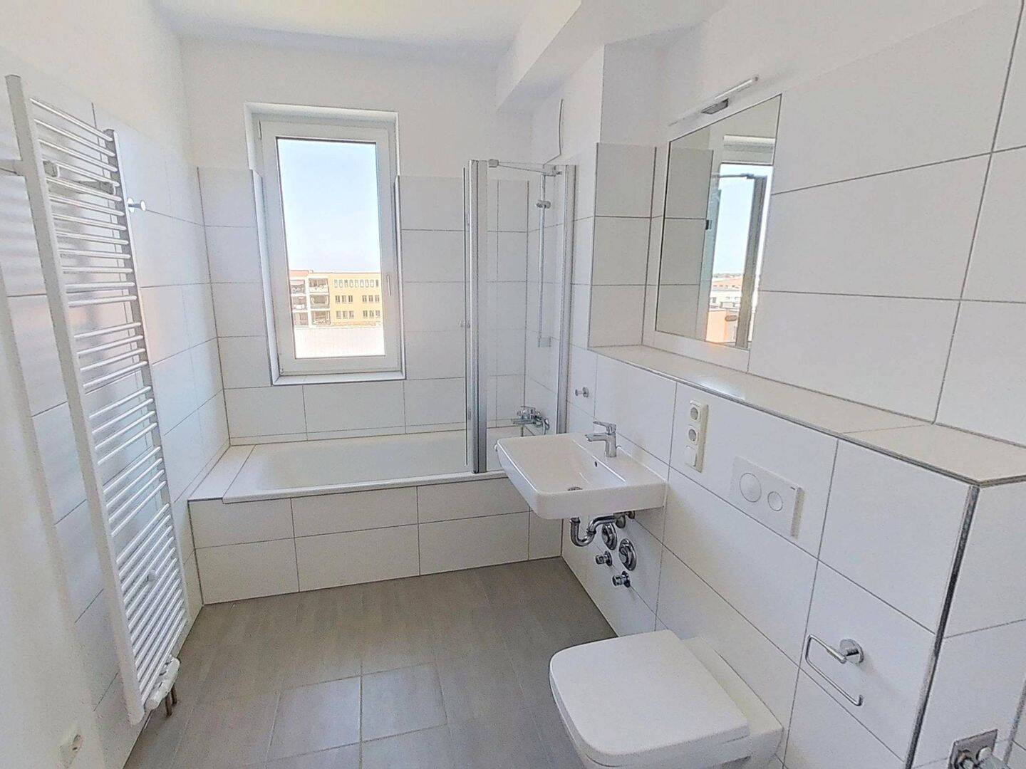 Modernes Wohnen in Kronsrode: 4-Zimmer-Wohnung mit EINBAUKÜCHE, BALKON und LOGGIA – Hannover – Vorschaubild 9