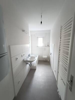 Helle, freundliche Wohnung mit Balkon im 1. OG – 90443 Nürnberg – Vorschaubild 7