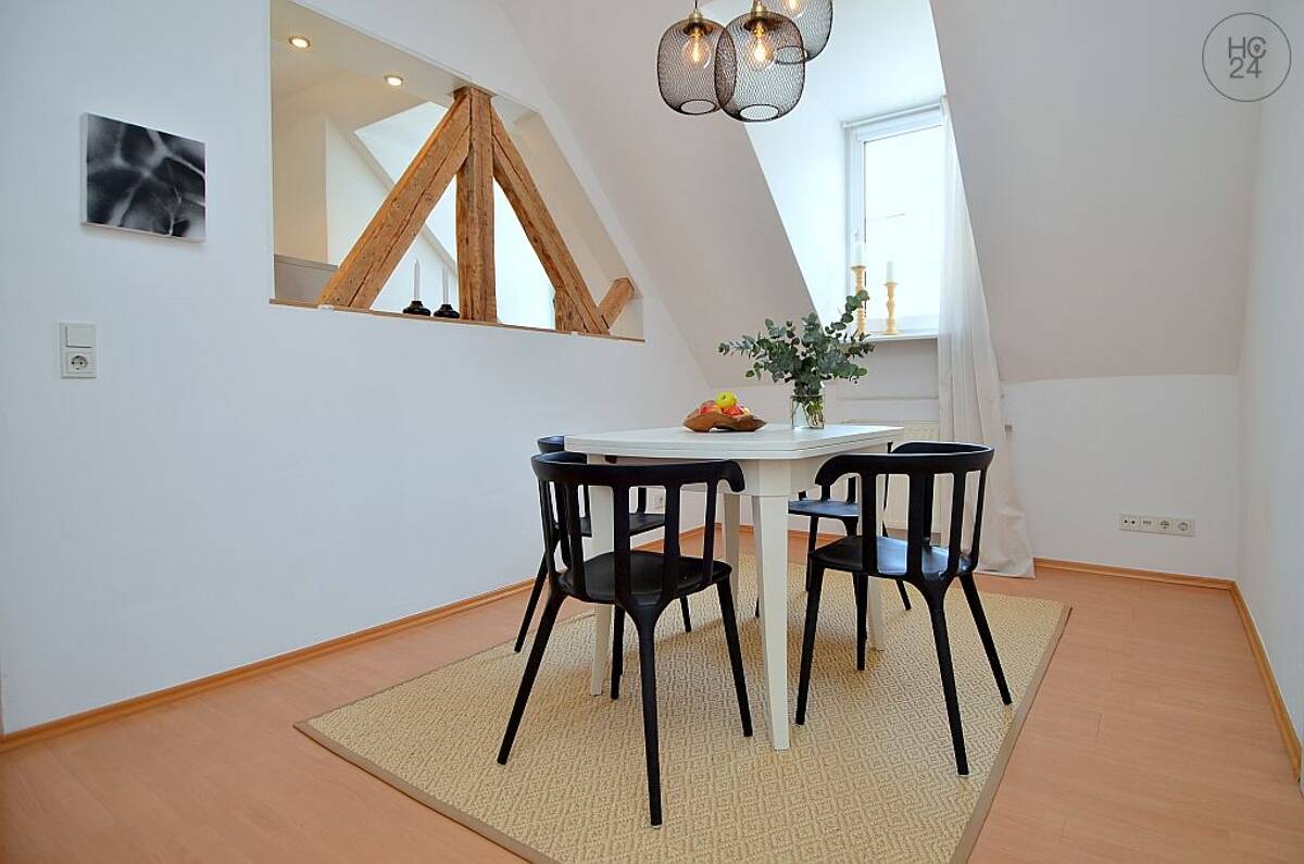 Sehr schöne möblierte 4-Zimmer Dachwohnung mit Internet und Dachterrasse in Wiesbaden – 65197 Wiesbaden – Bild 1 von 9