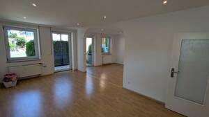 Schöne helle 2,5-Zimmer-Wohnung mit Balkon, Einbauküche und Hobbyraum – 91074 Herzogenaurach – Vorschaubild 3