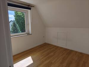 3-Zimmer Dachgeschosswohnung - befristet auf 2 Jahre – 22459 Hamburg – Vorschaubild 8