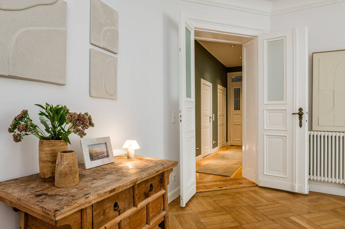 Altbau mit Seele - Stilvoll sanierte 5,5-Zimmer-Wohnung mit Eleganz und Raum für die ganze Familie! – Berlin – Vorschaubild 6