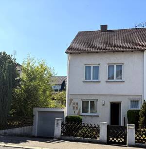 Doppelhaushälfte mit Garage - Ihr Familiendomizil