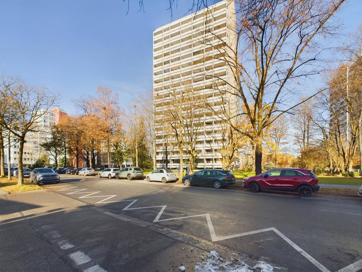 verfügbar ab 01.08.2026 - schöne 3 Zimmer Wohnung mit 2 Balkonen und Alpenblick I EBK I TG I – München – Vorschaubild 5