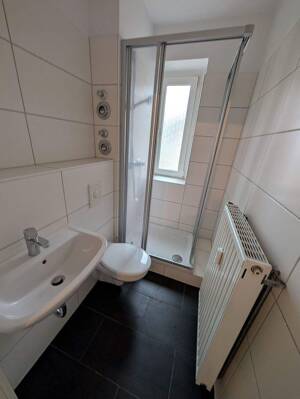 Ankommen und wohlfühlen in der hübschen Zwei-Zimmer-Wohnung mit Balkon – 8527 Plauen – Vorschaubild 4