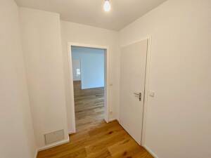 Nähe Westkreuz: Frei, ruhig, grün, sofort beziehbar, top renov. 2-Zimmer-Bes. nach.Vereinbg. – 81243 München – Vorschaubild 5