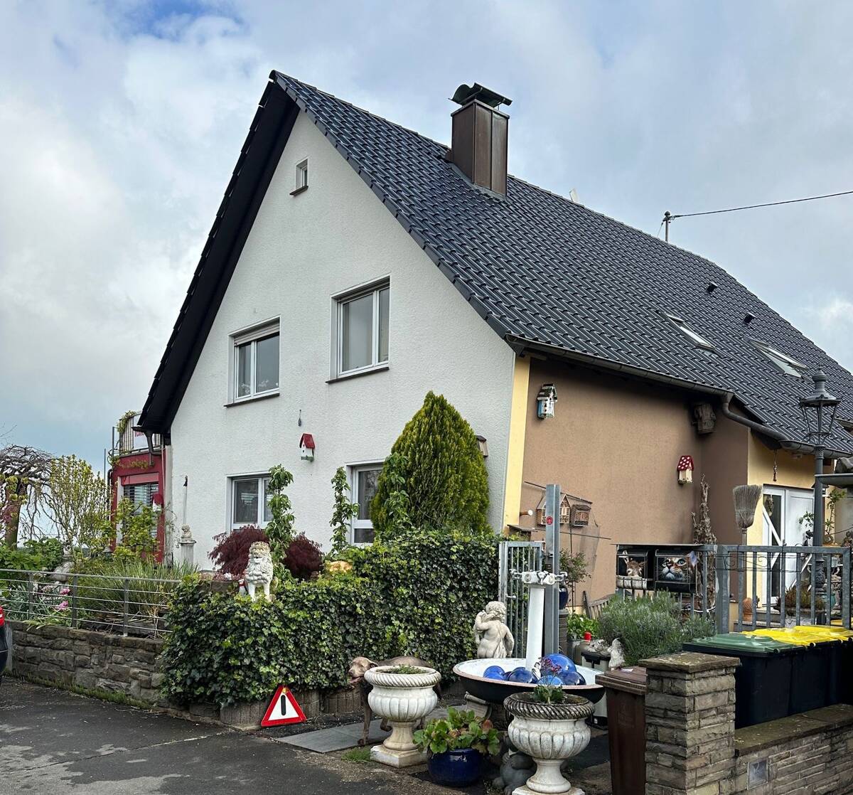 Traumlage mit unverbaubarem Blick auf den Kölner Dom und das bergische Land ! – 53229 Bonn – Bild 1 von 9