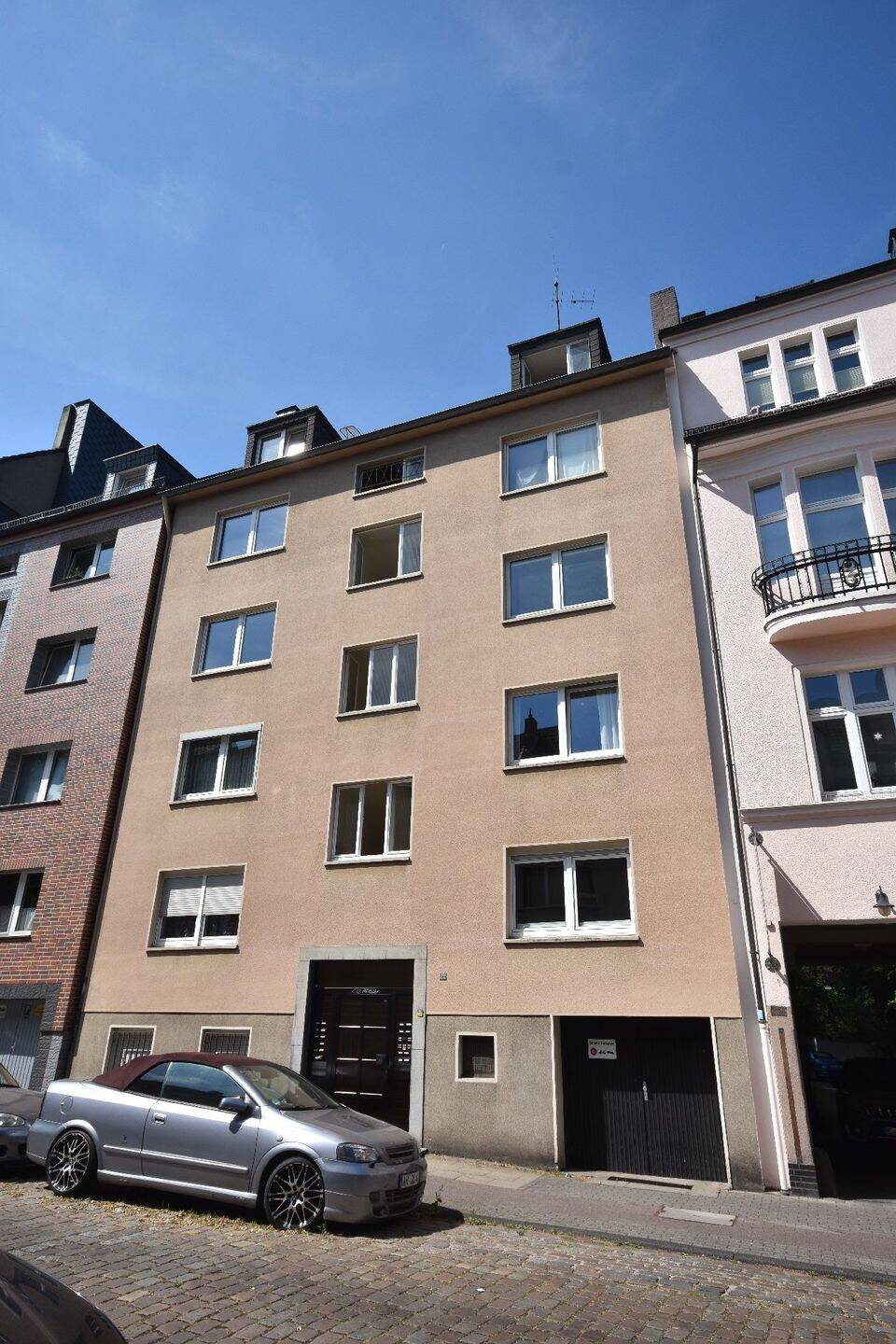 Freie, renovierte Eigentumswohnung Nähe Isenbergplatz