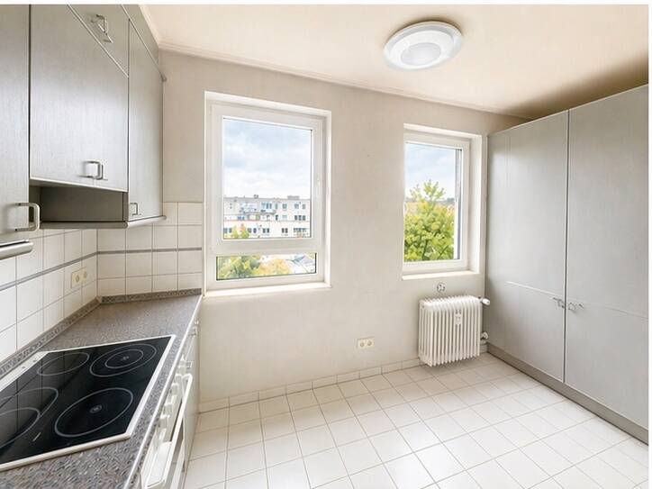 Allein auf der Etage: Dachgeschosswohnung mit 2 Balkonen, Aufzug & 2 Tiefgaragenplätzen – Berlin – Vorschaubild 6