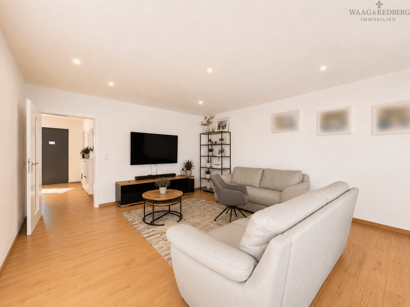 Großzügige 4-Zimmer-Erdgeschosswohnung mit 192 m² Garten in begehrter Lage von Ingolstadt – Ingolstadt – Vorschaubild 2