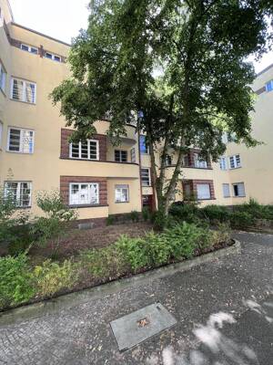 Vermietetes Altbaujuwel im Denkmalensemble - 2-Raum-Wohnung mit Westbalkon – 13587 Berlin – Vorschaubild 4