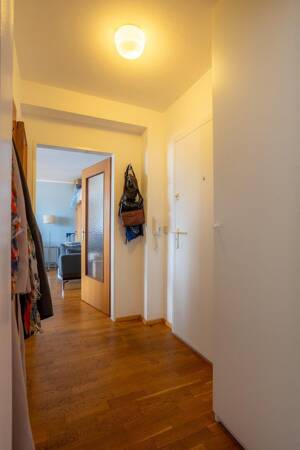 PROVISIONSFREI: Schwabinger Stadtjuwel - helle 2-Zi-Whg in oberster Etage, Balkon und Aufzug – 80796 München – Vorschaubild 9