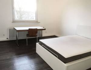 WG-Zimmer in Köln-Klettenberg (Uni-Nähe) für männlichen, katholische Studenten - Anfragen bitte per E-Mail mit Kontaktdaten !! – 50939 Köln – Vorschaubild 2