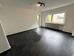 Eigennutzung oder Investment! Modernisiertes Apartment mit kleinem Balkon in zentraler Wohnlage! – 45130 Essen – Vorschaubild 2