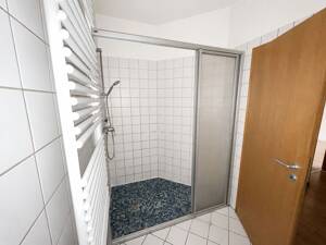 Mitten im Zentrum - Helle 3-Zimmer-Maisonette-Wohnung mit Laubengang und kleiner Garage – Anger 55, 99084 Erfurt – Vorschaubild 6