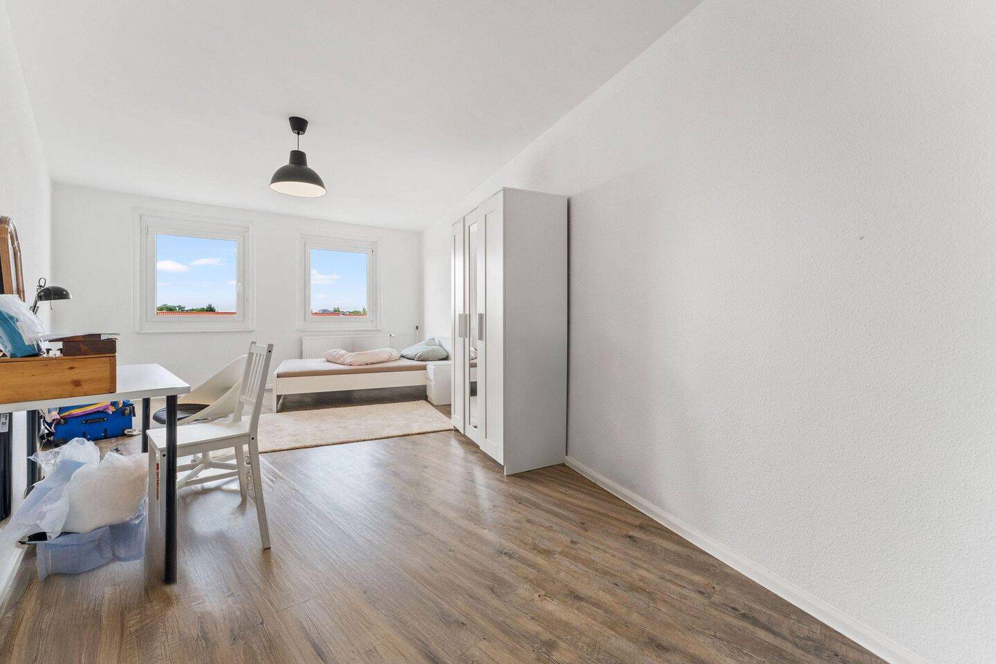 Großes möbliertes Zimmer (25 m²) in ruhiger WG in Berlin-Köpenick, auch für Paare