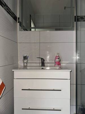 JETZT oder NIE: Charmante 3-Zimmer-Wohnung in Köln-Porz – Frisch modernisiert & bezugsfertig! – 51147 Köln – Vorschaubild 9