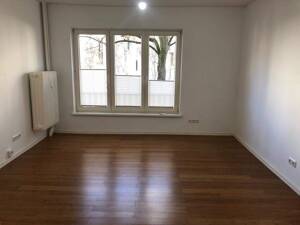Winterhude: Appartement, ebenerdiges Duschbad, Einbauküche, 1. OG, Fahrstuhl, französicher Balkon, renoviert!!*** – 22299 Hamburg – Vorschaubild 6