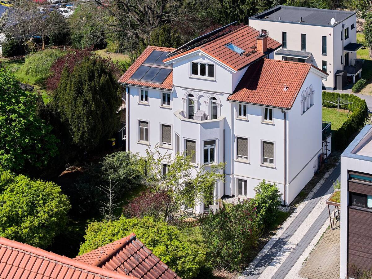 Eine Villa. Zwei Perspektiven. Wohnen & investieren auf höchstem Niveau MFH in Berlin-Köpenick – 12555 Berlin – Bild 1 von 9